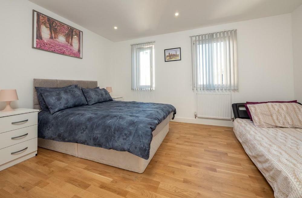 Easystay Slough Central Free Parking Exteriér fotografie