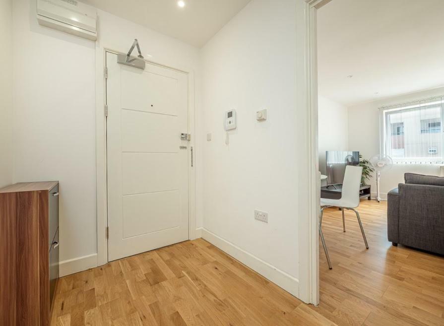 Easystay Slough Central Free Parking Exteriér fotografie