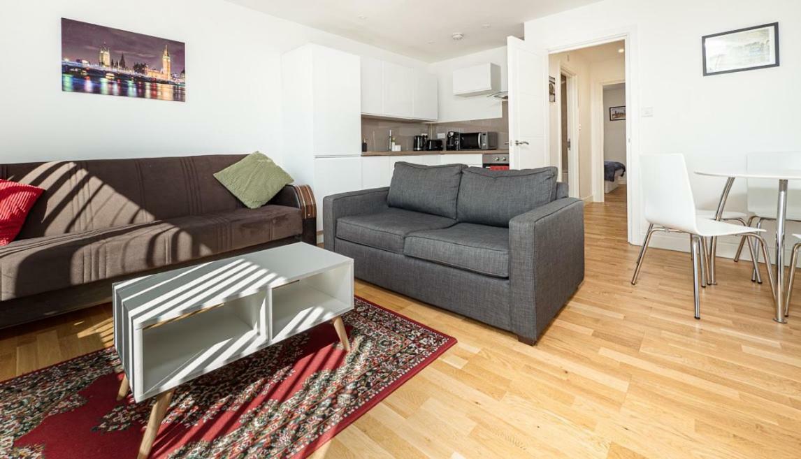 Easystay Slough Central Free Parking Exteriér fotografie